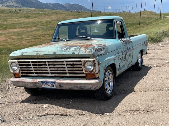 Ford-F100-1967-Standard-Cab-Pickup-2