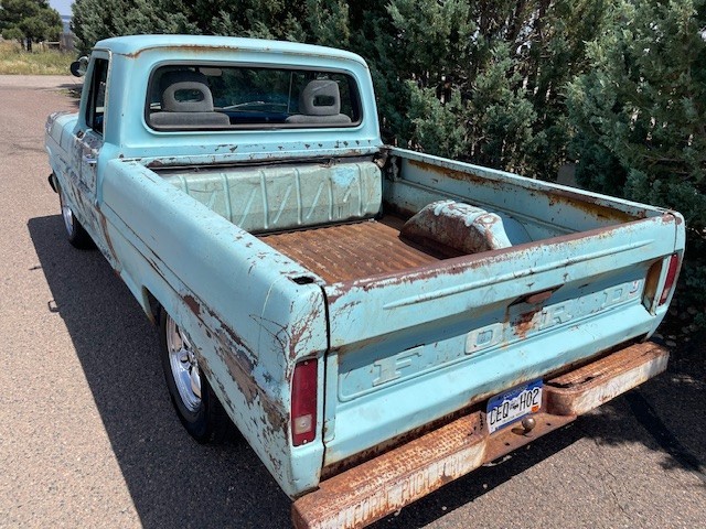 Ford-F100-1967-Standard-Cab-Pickup-3