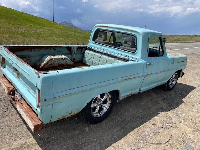 Ford-F100-1967-Standard-Cab-Pickup-4