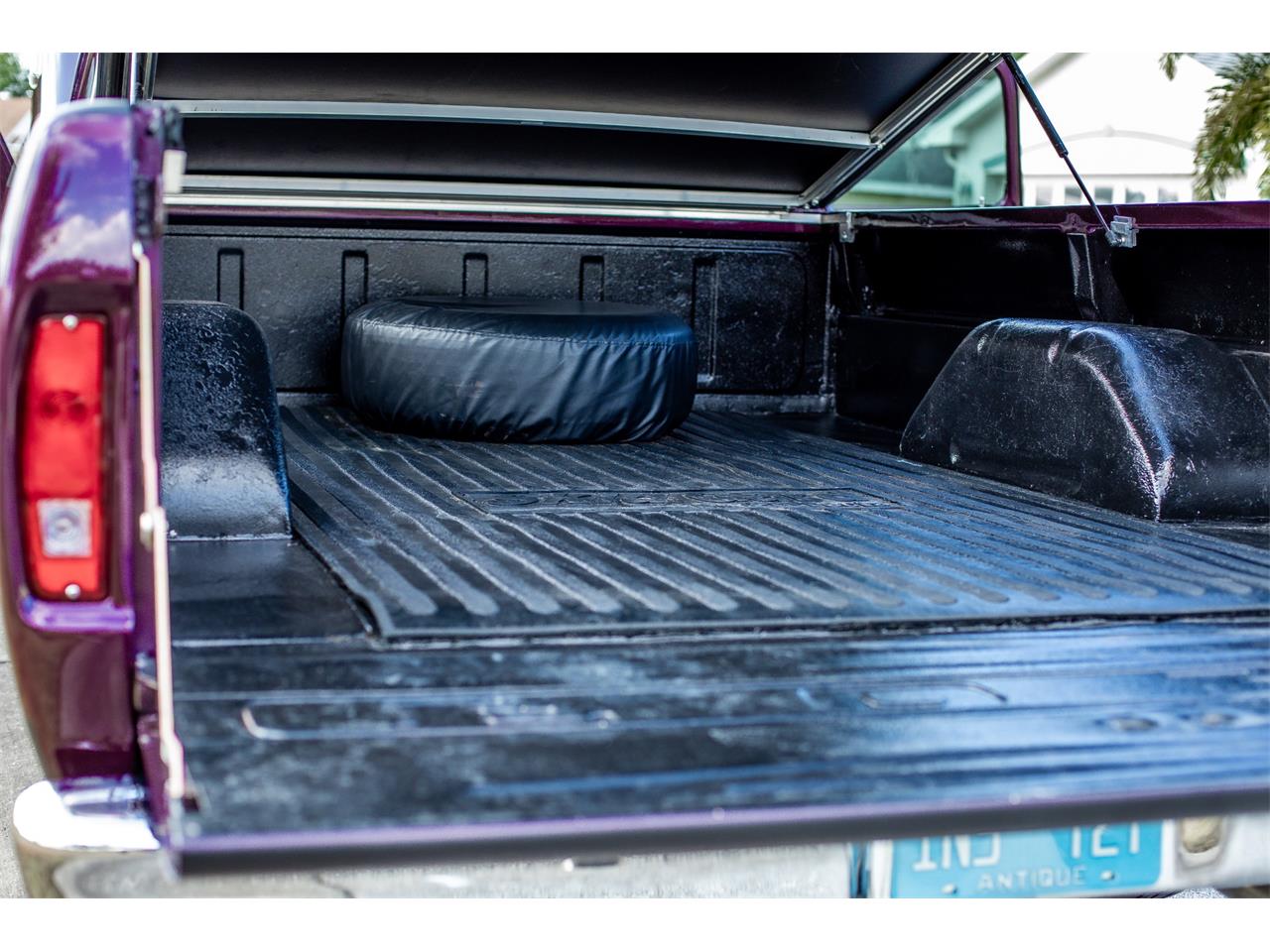 Ford-F100-1970-BLACK-CHERRY-PEARL-BURGUNDY-amp-SILVER-12
