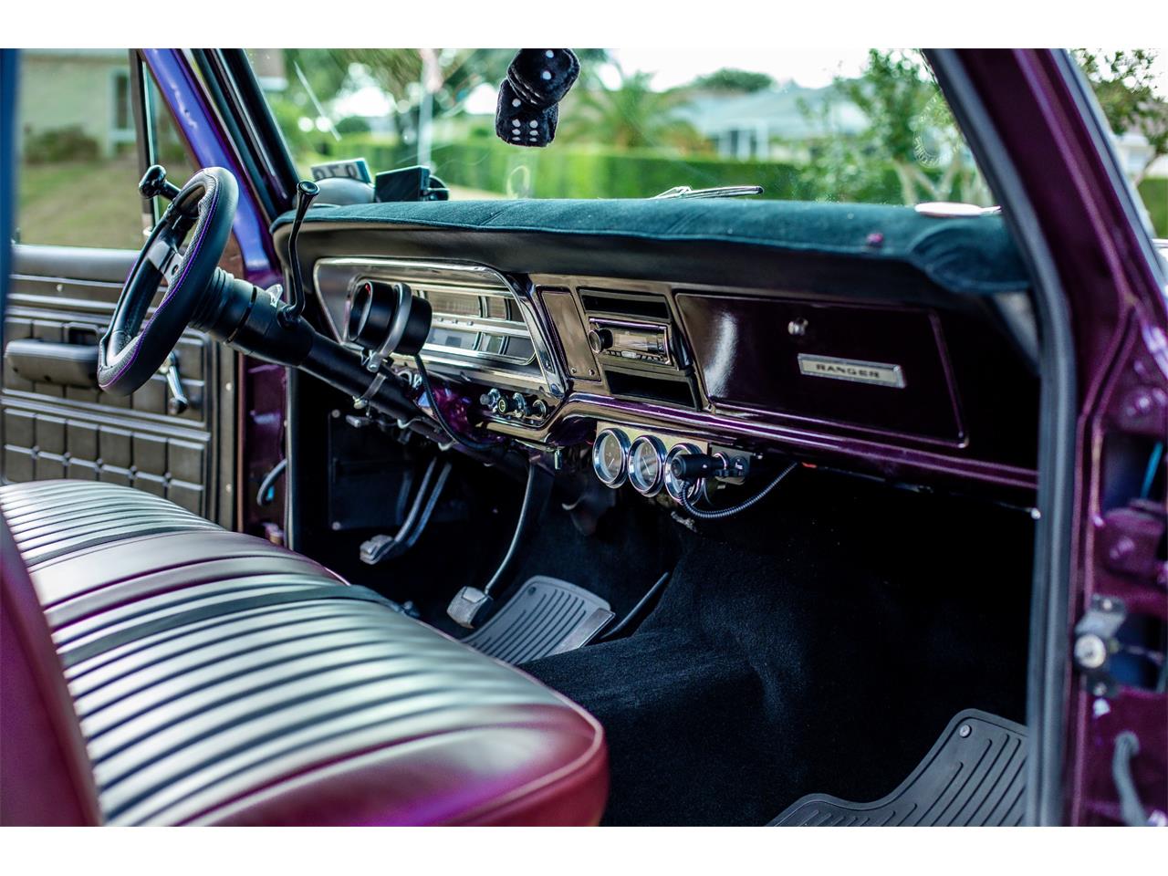 Ford-F100-1970-BLACK-CHERRY-PEARL-BURGUNDY-amp-SILVER-34