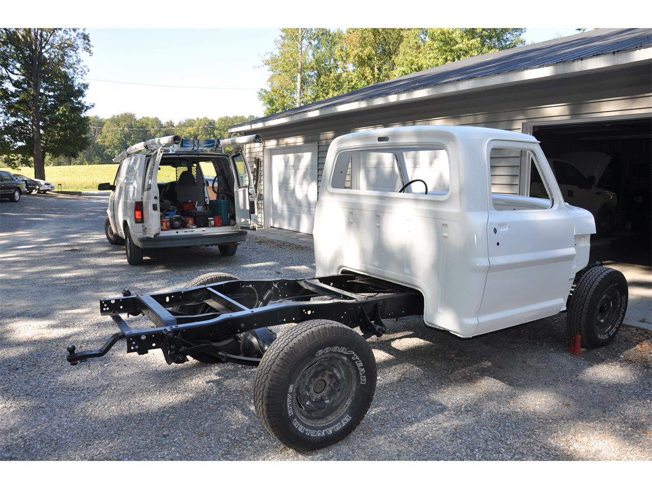 Ford-F100-1972-White-White-11