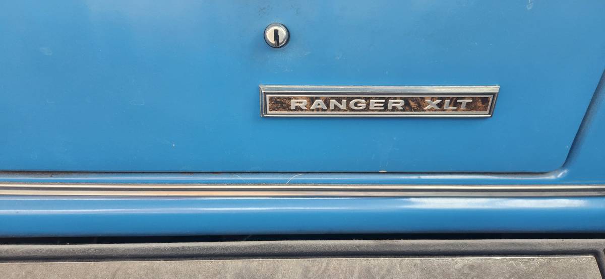 Ford-F100-1972-blue-14