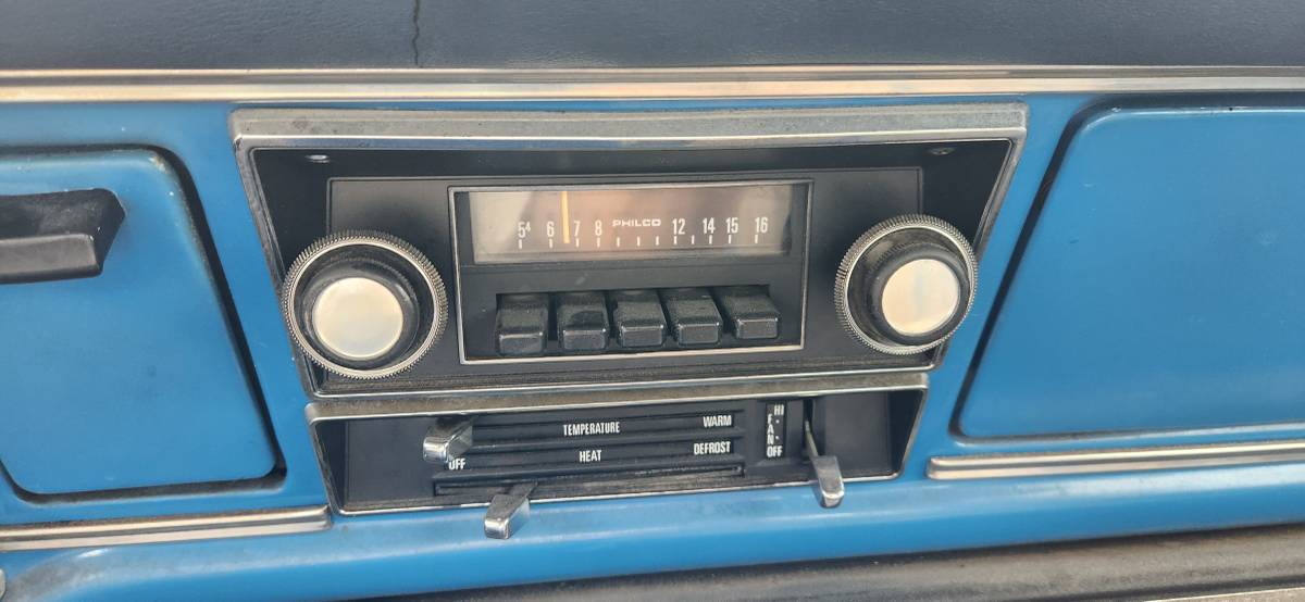 Ford-F100-1972-blue-15