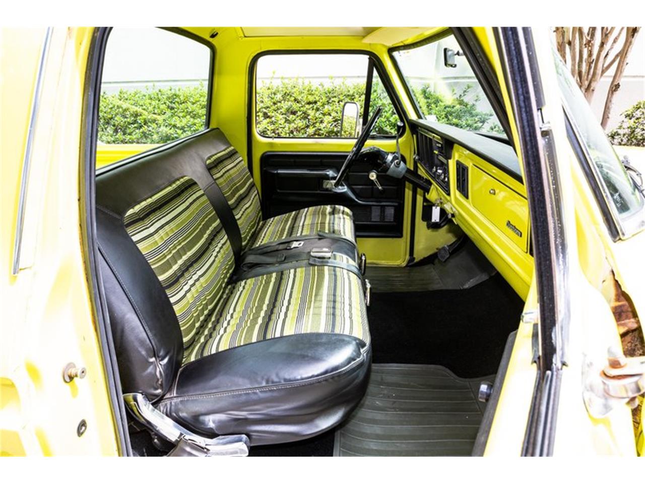 Ford-F100-1973-Lime-yellow-Yellow-black-1