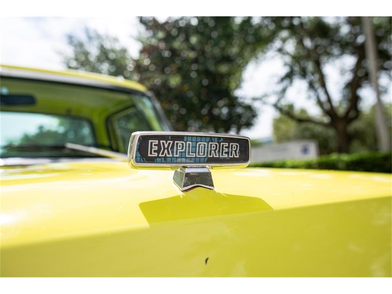 Ford-F100-1973-Lime-yellow-Yellow-black-10
