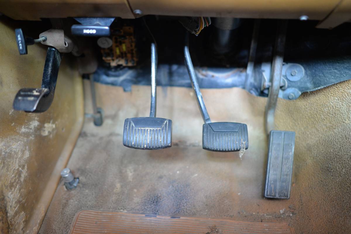 Ford-F100-1980-brown-17