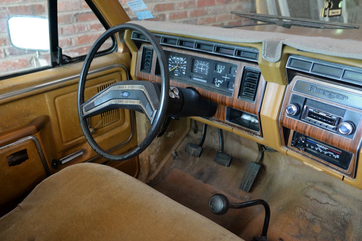 Ford-F100-1980-brown-18