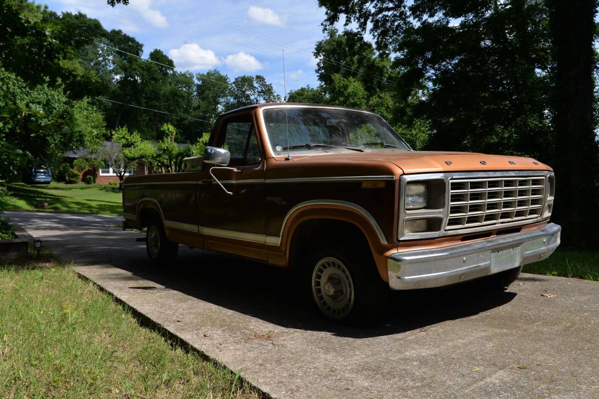 Ford-F100-1980-brown