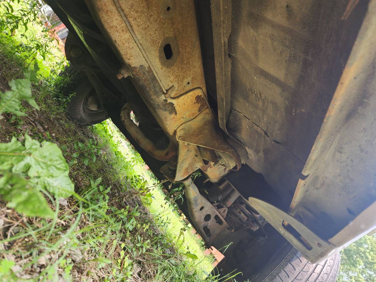 Ford-F100-1983-brown-19