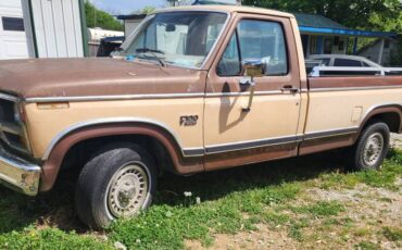 Ford-F100-1983-brown