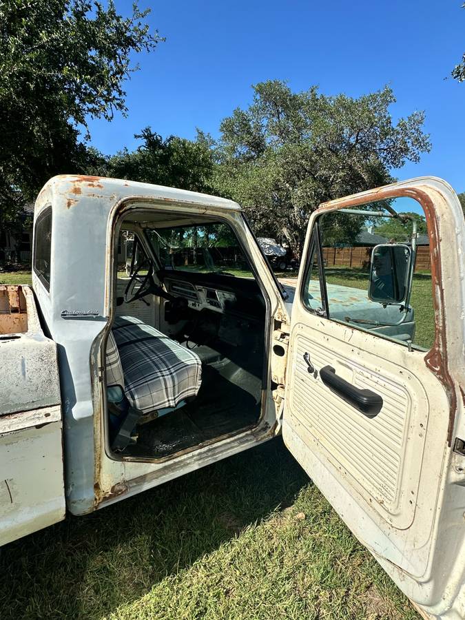 Ford-F100-custom-1968-grey-2