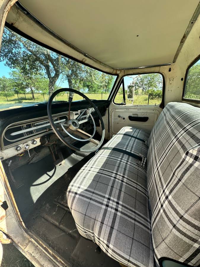 Ford-F100-custom-1968-grey-5