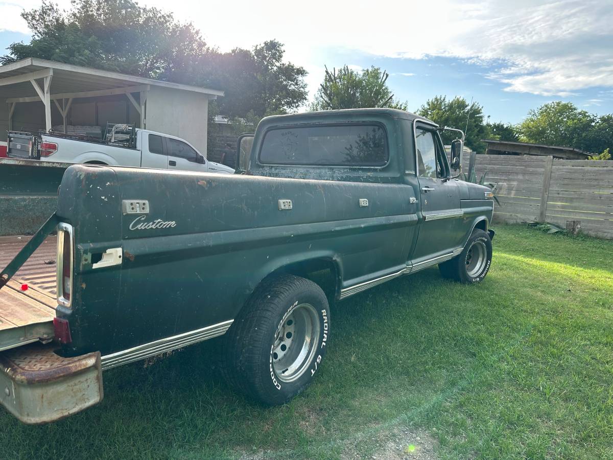 Ford-F100-custom-1970-7