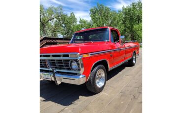 Ford-F150-1975-Red-Black-and-Red-2
