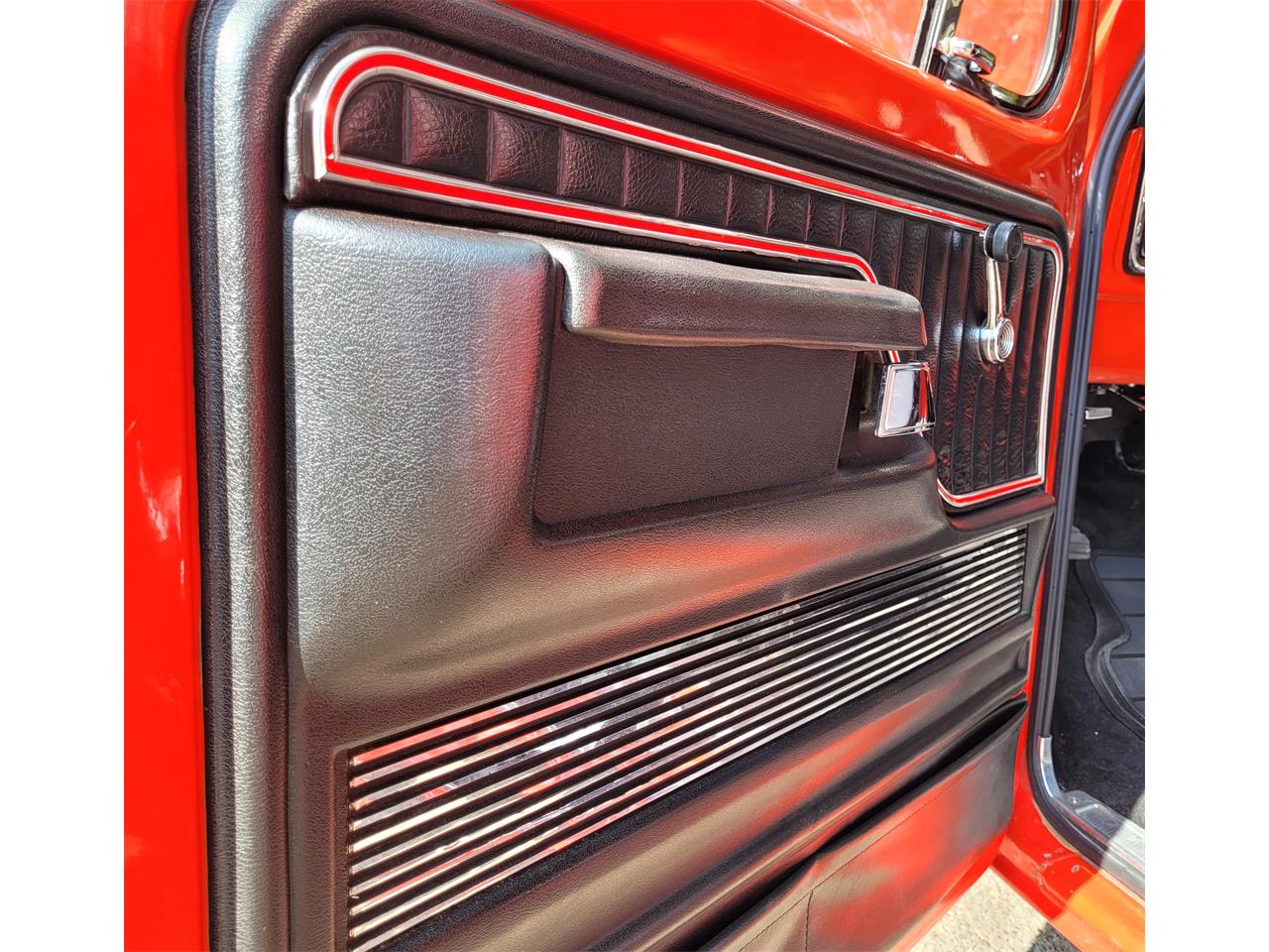 Ford-F150-1975-Red-Black-and-Red-21