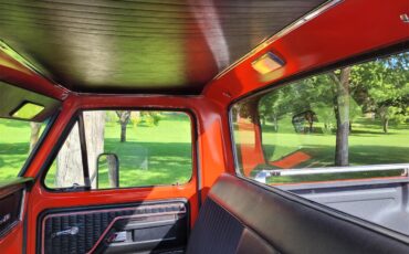 Ford-F150-1975-Red-Black-and-Red-31