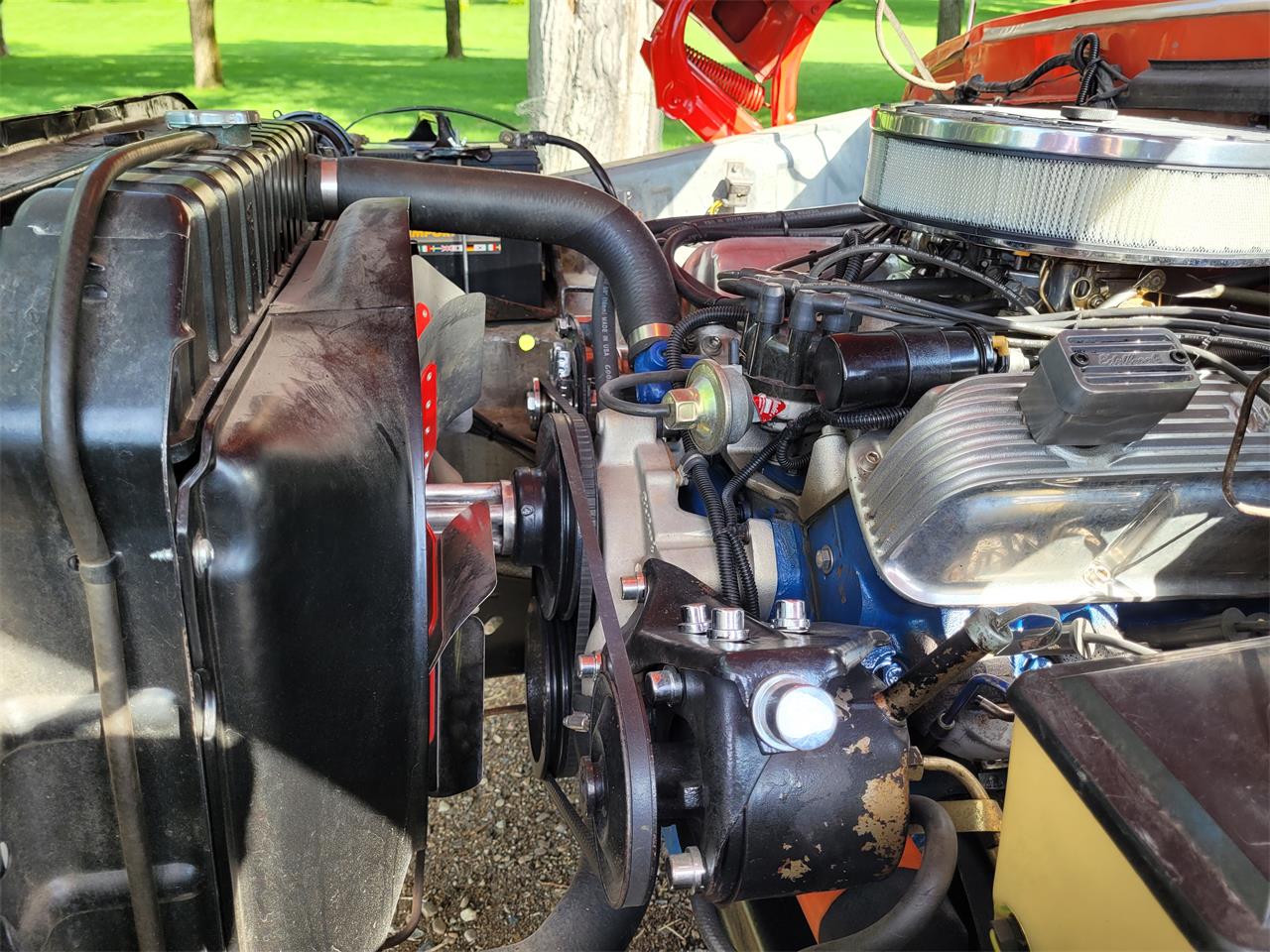 Ford-F150-1975-Red-Black-and-Red-37