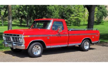 Ford-F150-1975-Red-Black-and-Red