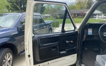 Ford-F150-1981-Off-White-Grey-1