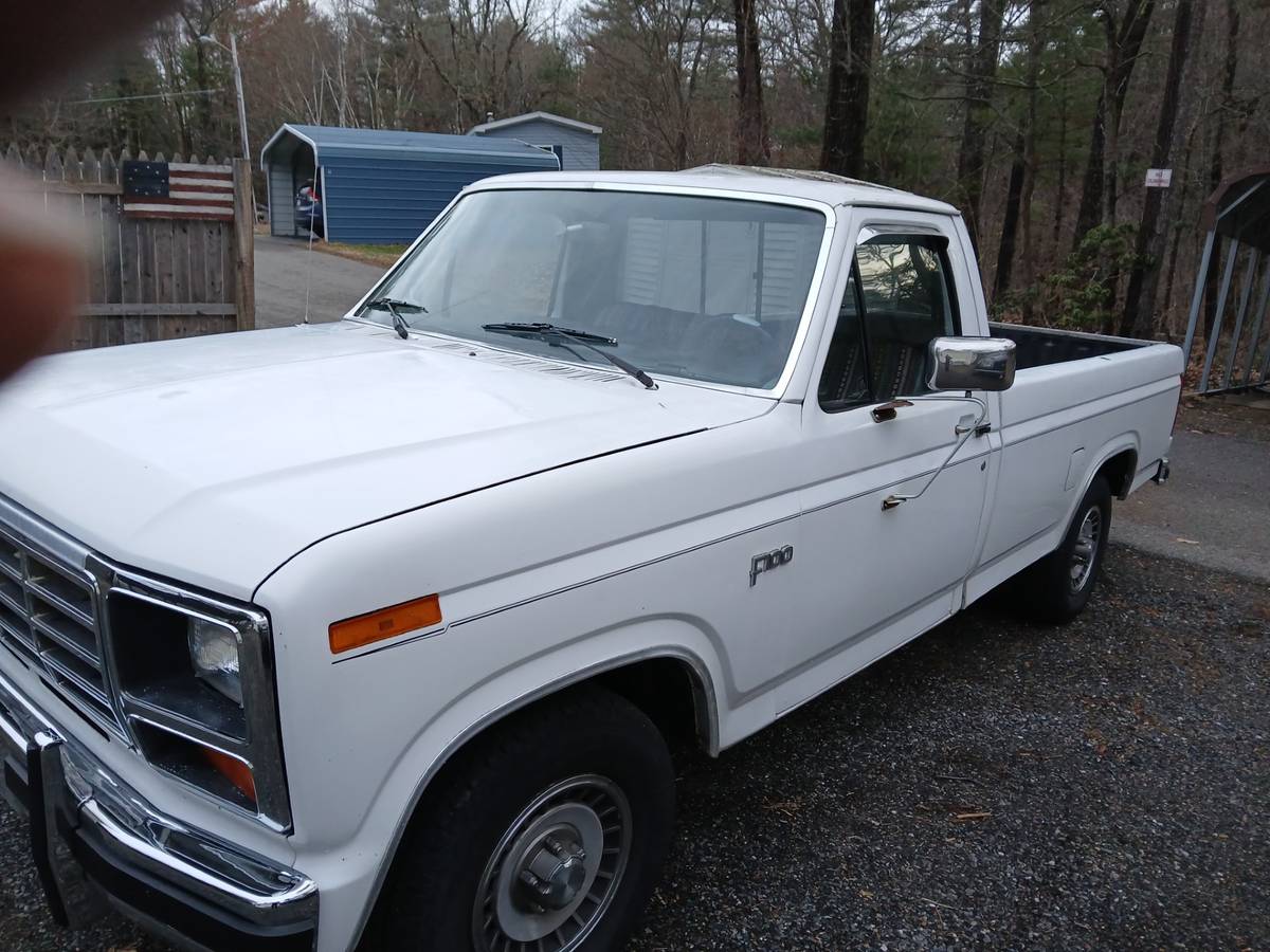 Ford-F150-1982-6