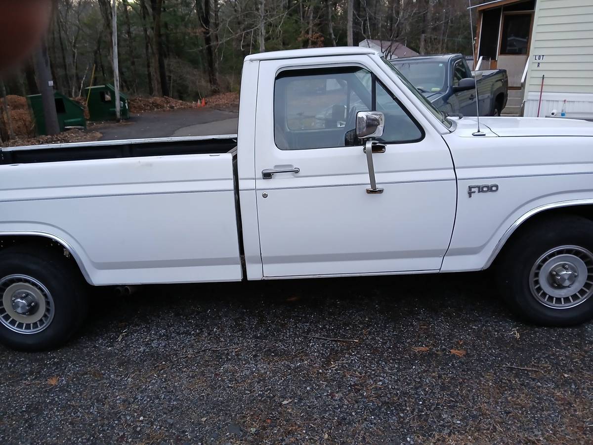 Ford-F150-1982-9