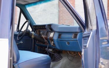 Ford-F150-1984-Blue-amp-White-Blue-13