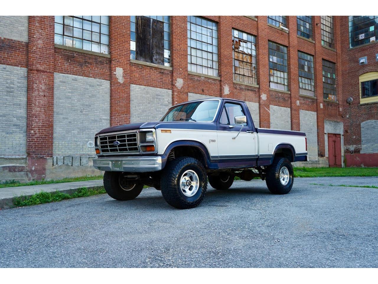 Ford-F150-1984-Blue-amp-White-Blue-18