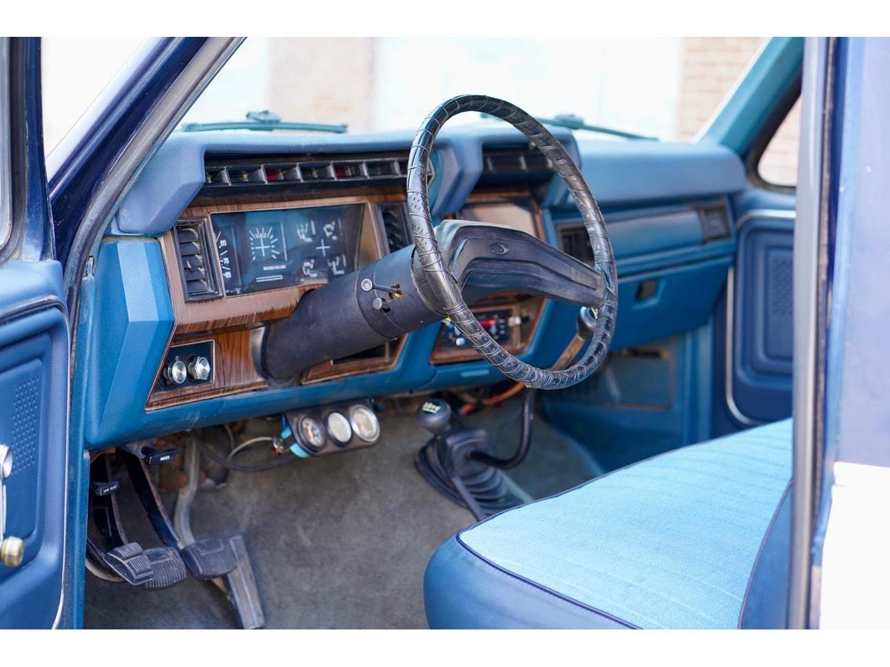 Ford-F150-1984-Blue-amp-White-Blue-20