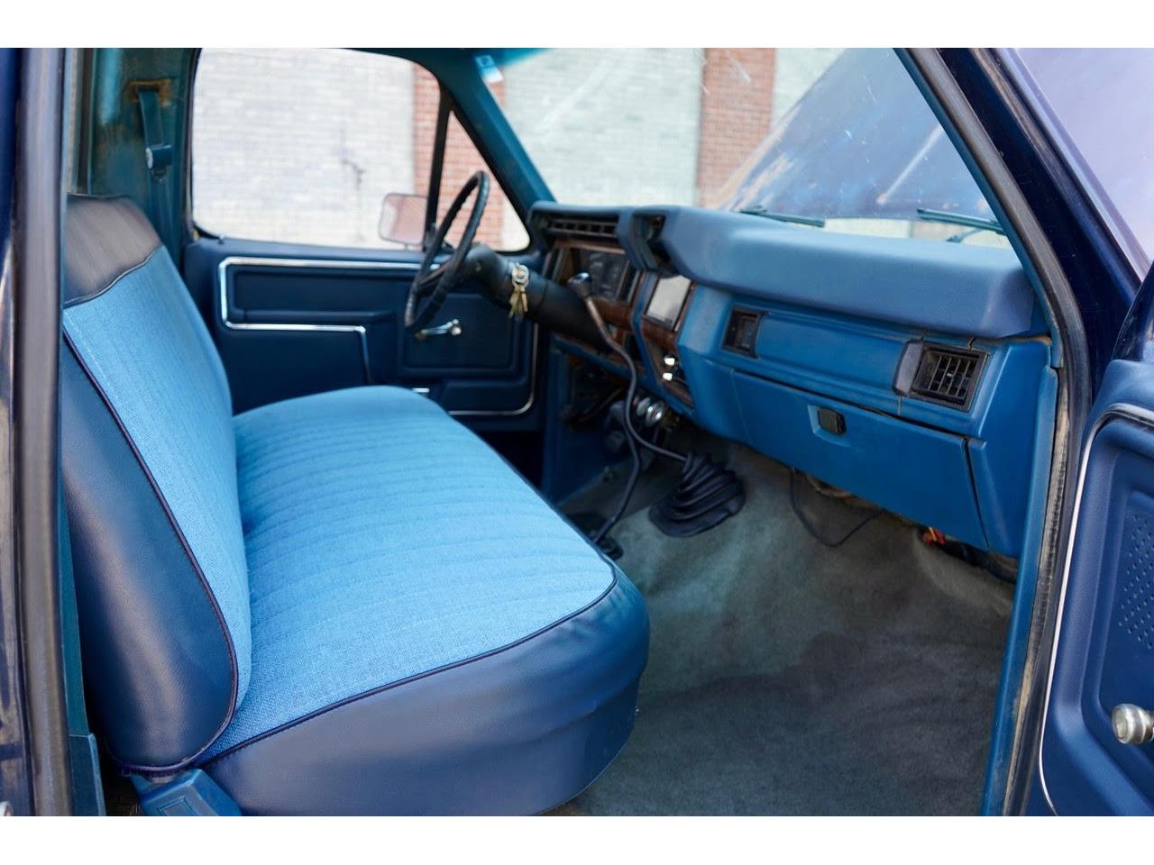 Ford-F150-1984-Blue-amp-White-Blue-21