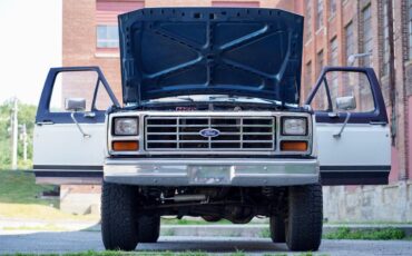 Ford-F150-1984-Blue-amp-White-Blue-29