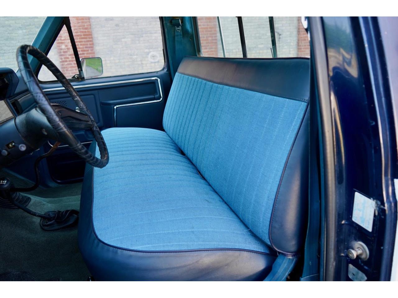Ford-F150-1984-Blue-amp-White-Blue-35