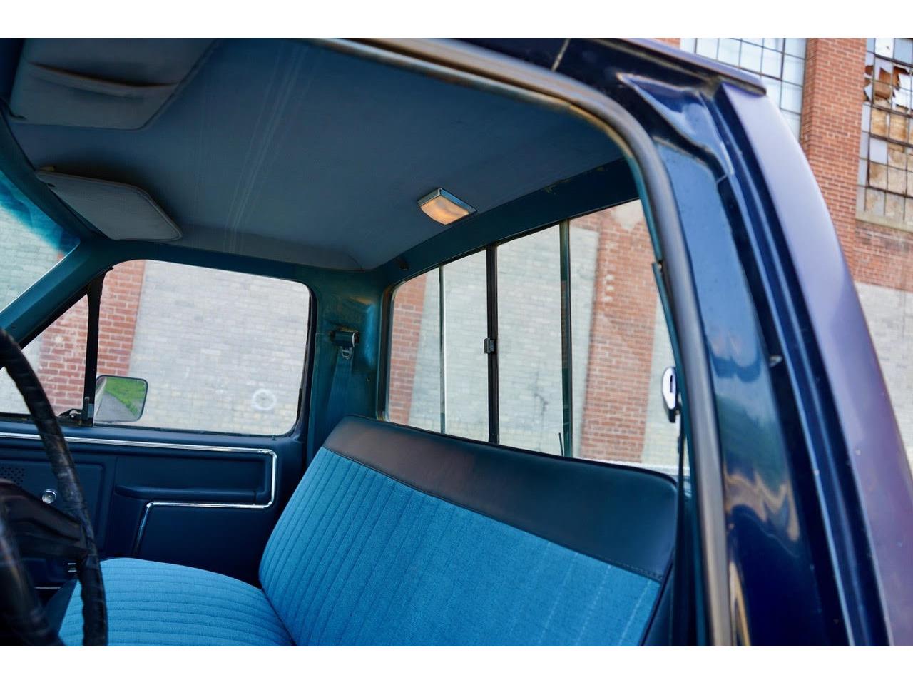 Ford-F150-1984-Blue-amp-White-Blue-39