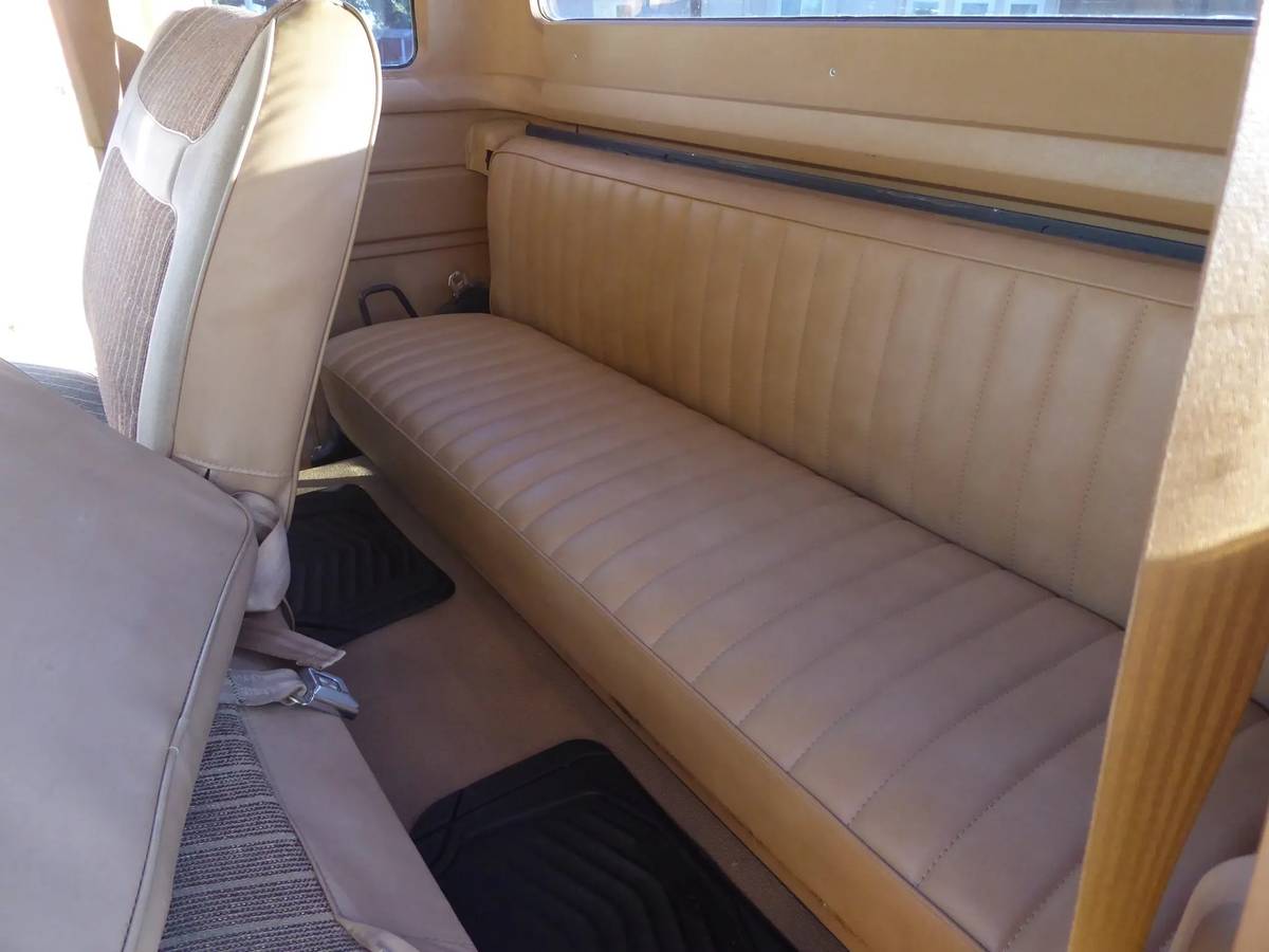 Ford-F150-1985-brown-4