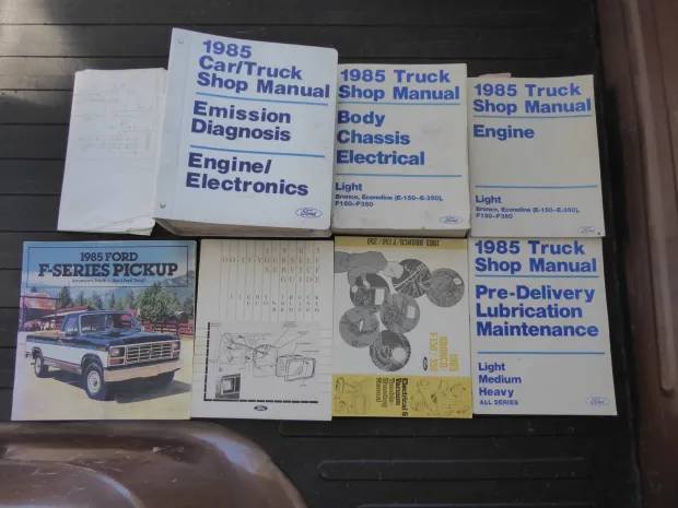 Ford-F150-1985-brown-8