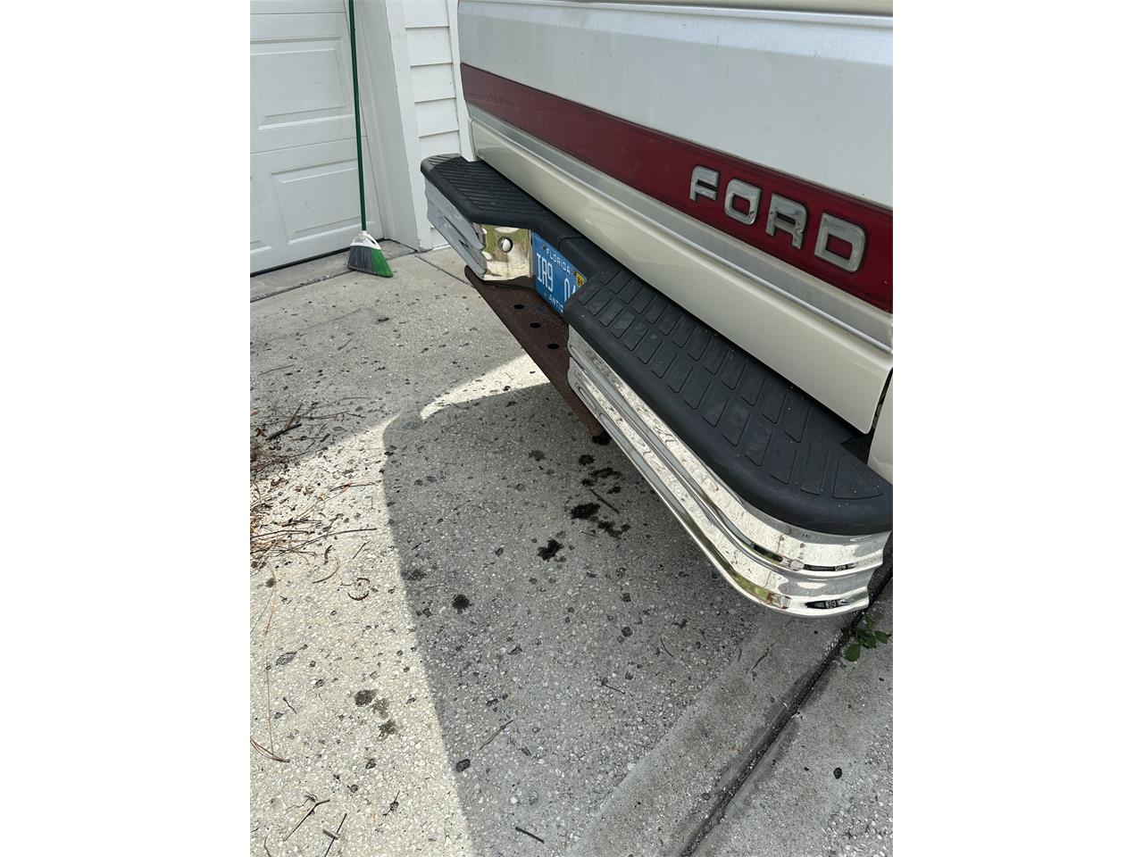 Ford-F150-1989-Colonial-White-Crystal-Blue-12