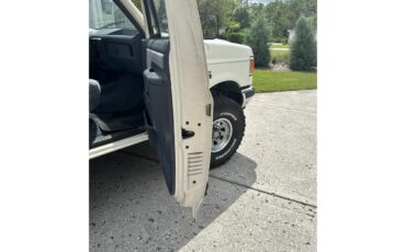 Ford-F150-1989-Colonial-White-Crystal-Blue-14