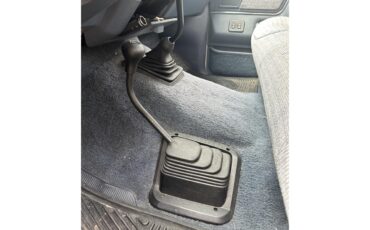 Ford-F150-1989-Colonial-White-Crystal-Blue-3