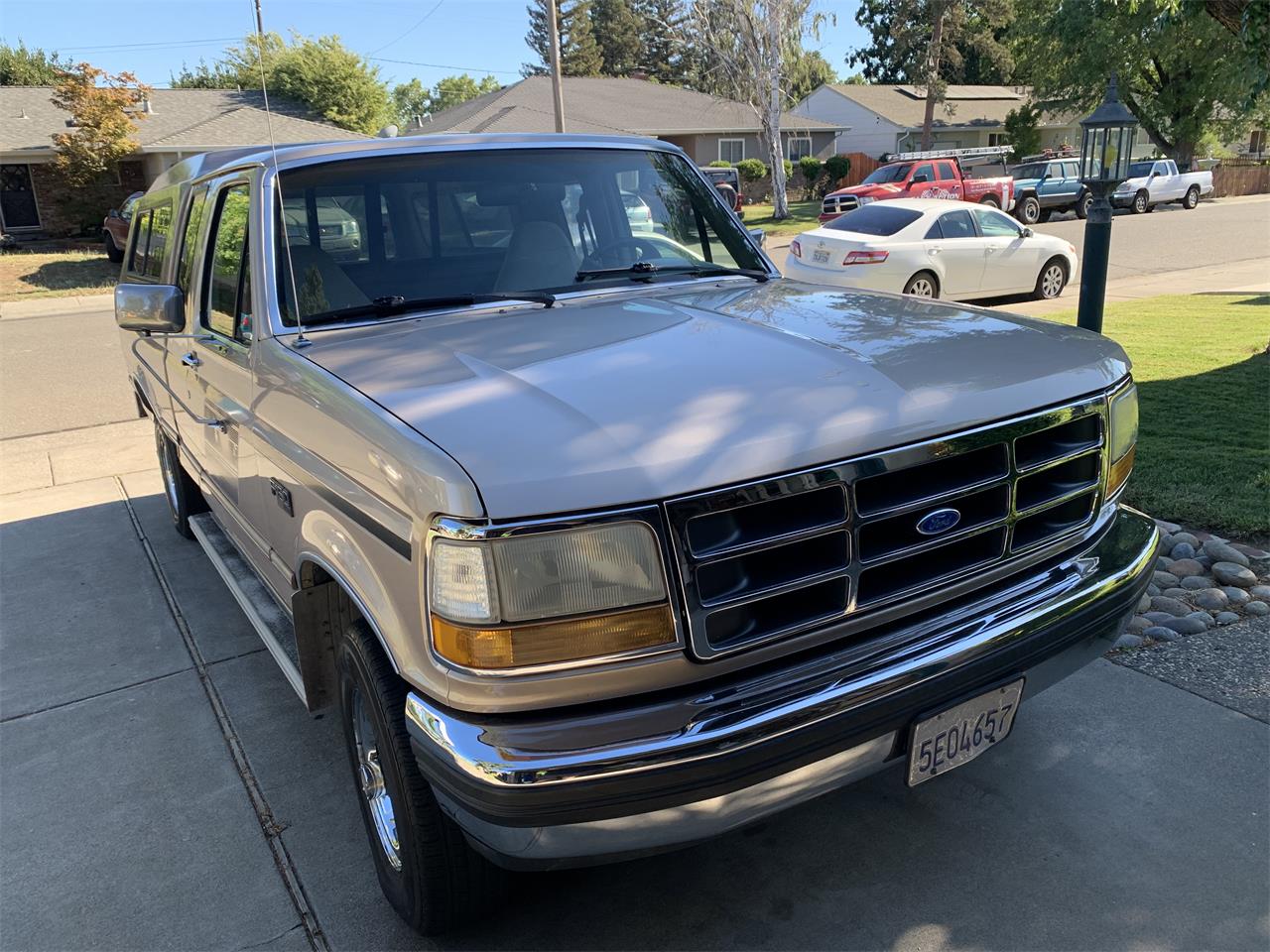 Ford-F150-1992-Gold-Tan