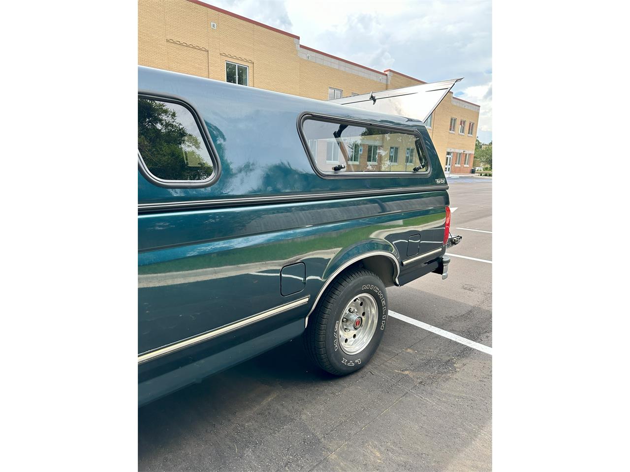 Ford-F150-1994-Green-Beige-5