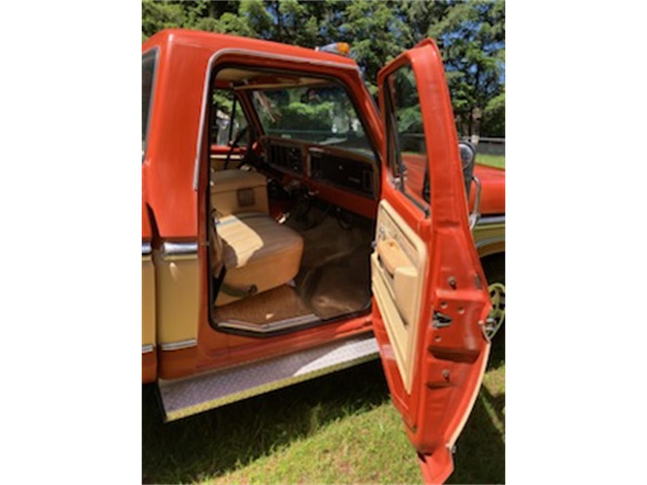 Ford-F250-1977-Orange-Tan-18