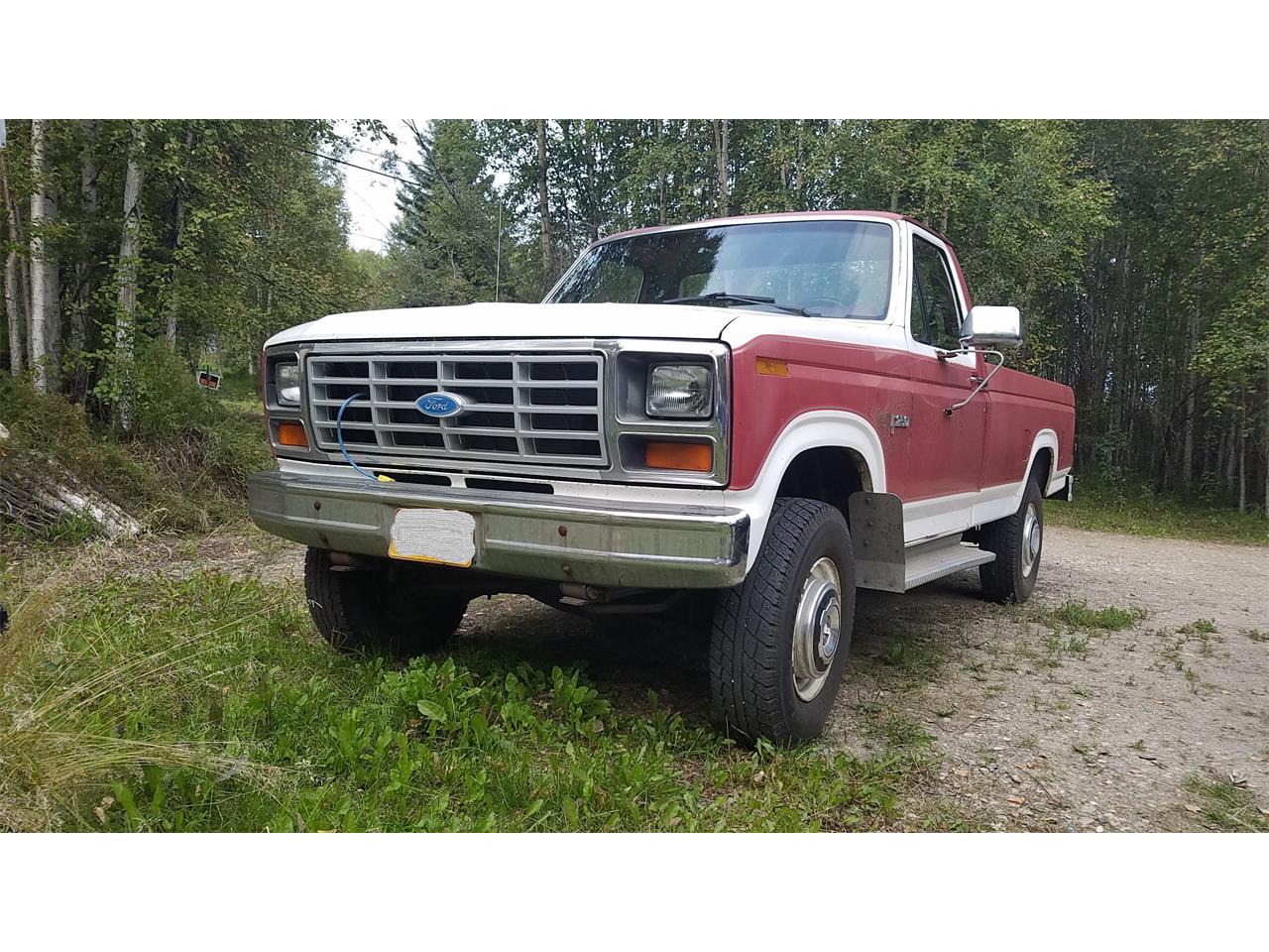 Ford-F250-1985-Red-amp-white-two-tone-Red-1