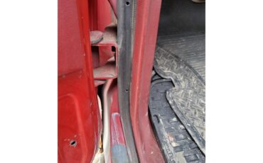 Ford-F250-1985-Red-amp-white-two-tone-Red-11