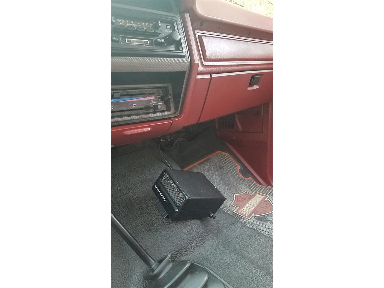 Ford-F250-1985-Red-amp-white-two-tone-Red-22