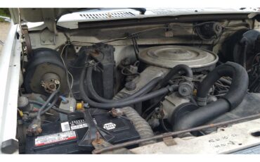 Ford-F250-1985-Red-amp-white-two-tone-Red-24