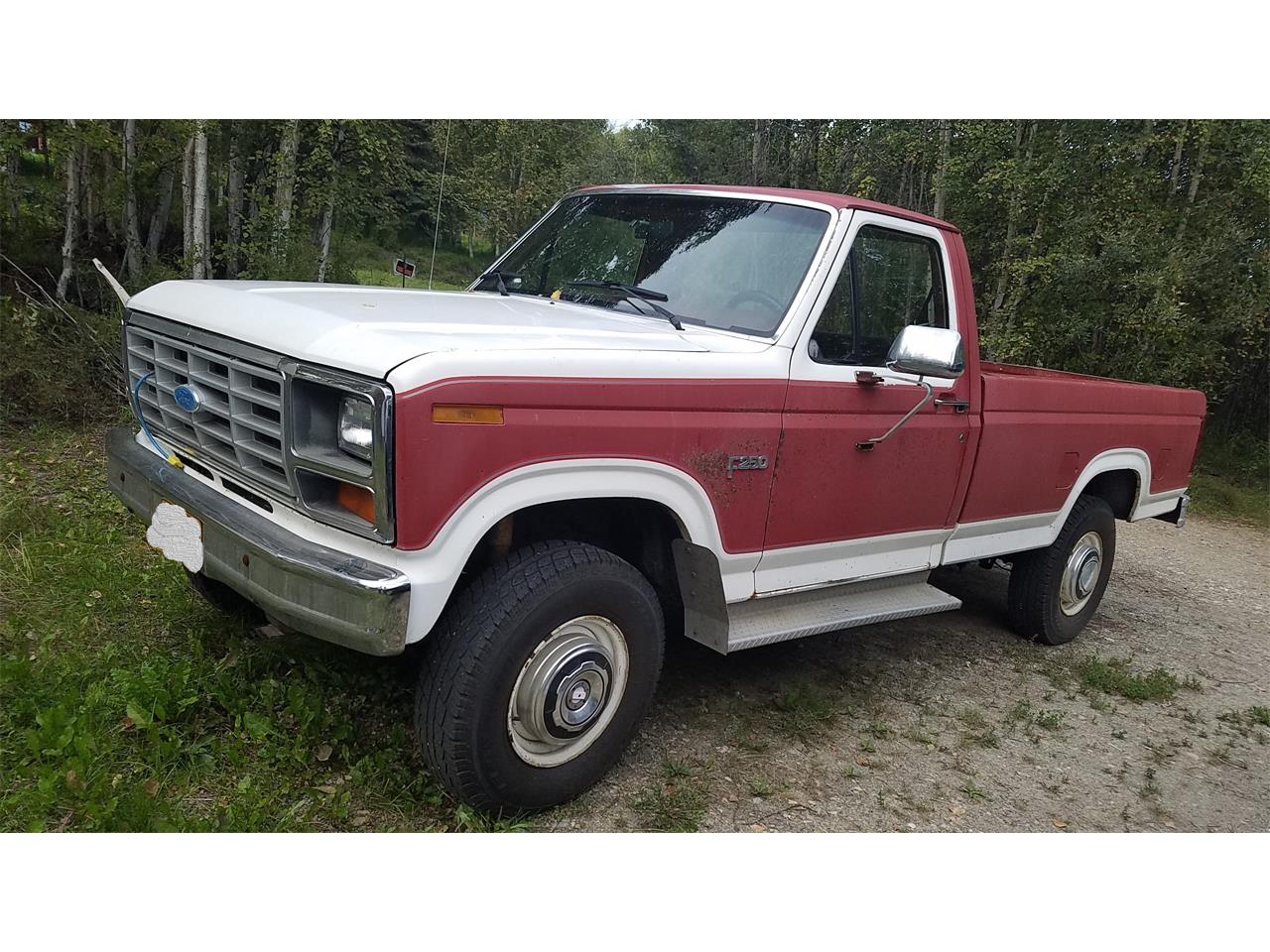 Ford-F250-1985-Red-amp-white-two-tone-Red-32