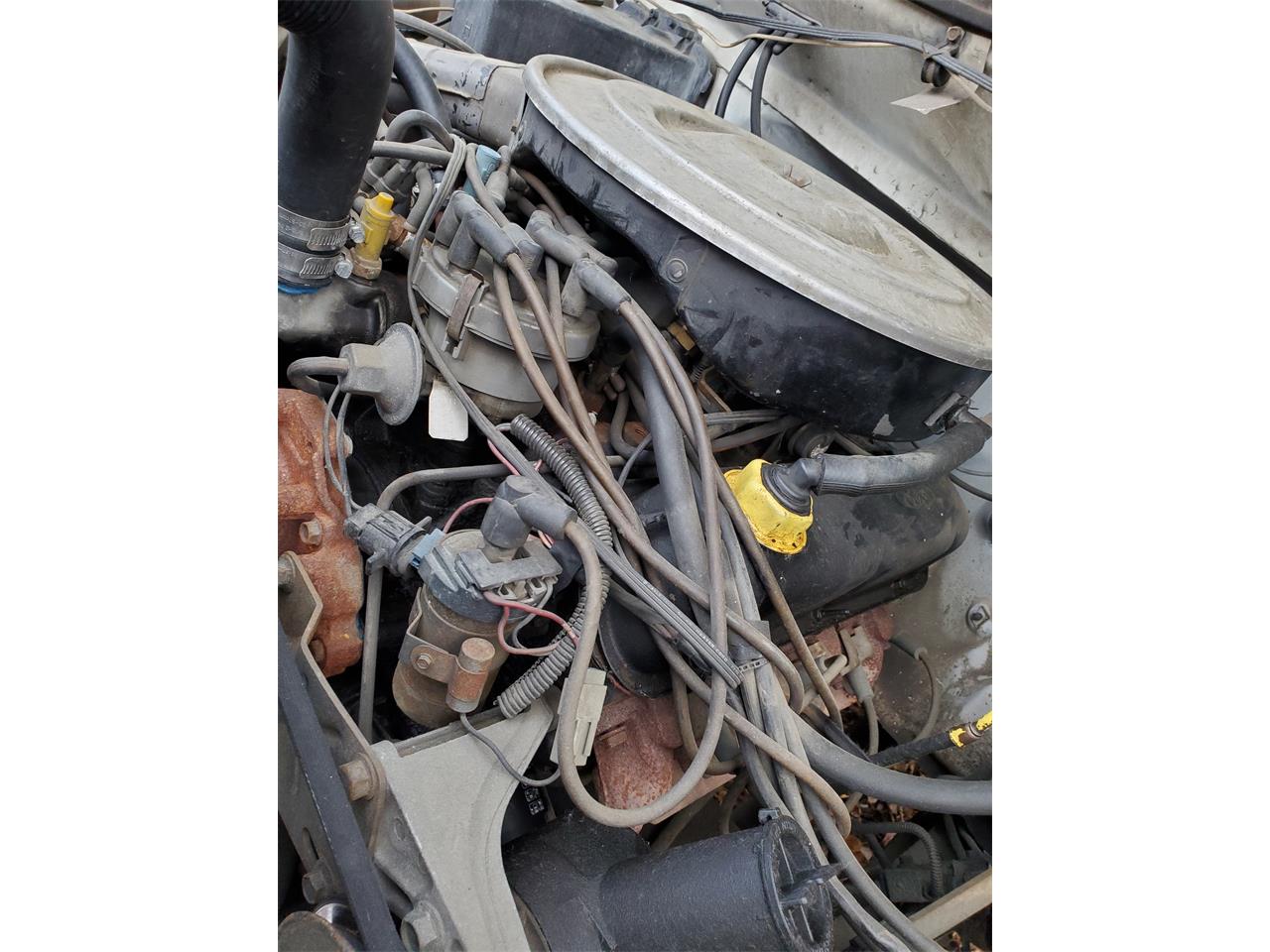 Ford-F250-1985-Red-amp-white-two-tone-Red-33