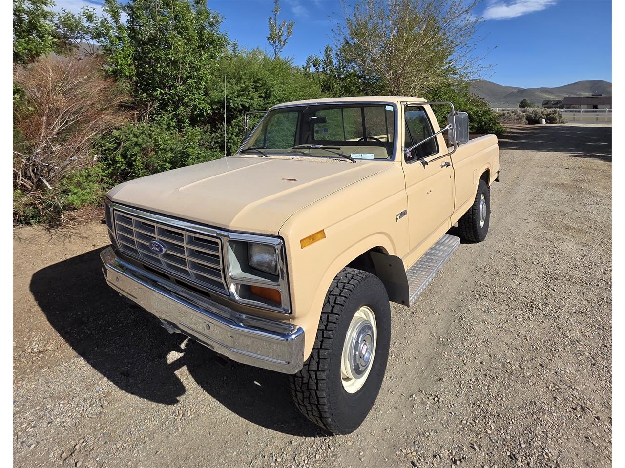 Ford-F250-1985-Tan-Tan-1