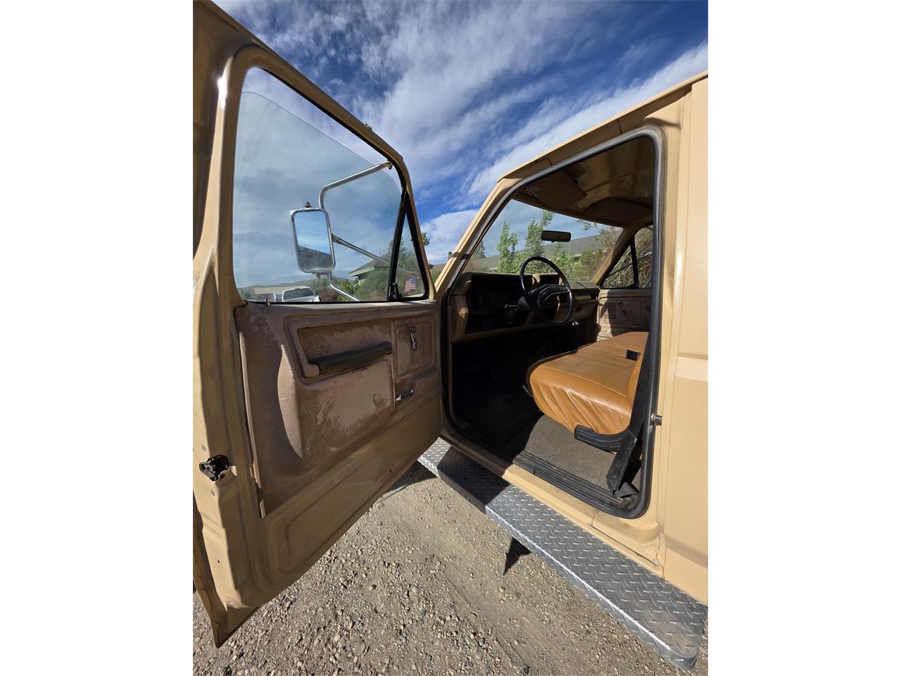 Ford-F250-1985-Tan-Tan-8