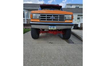 Ford-F250-1987-Red-with-yellow-flam-Red-and-black-1